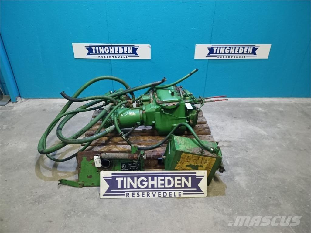 John Deere 1085 Transmisija