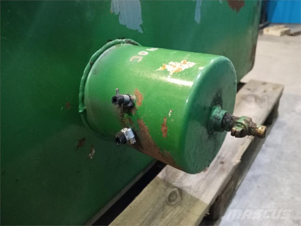 John Deere 1085 Ražas novākšanas kombainu papildaprīkojums