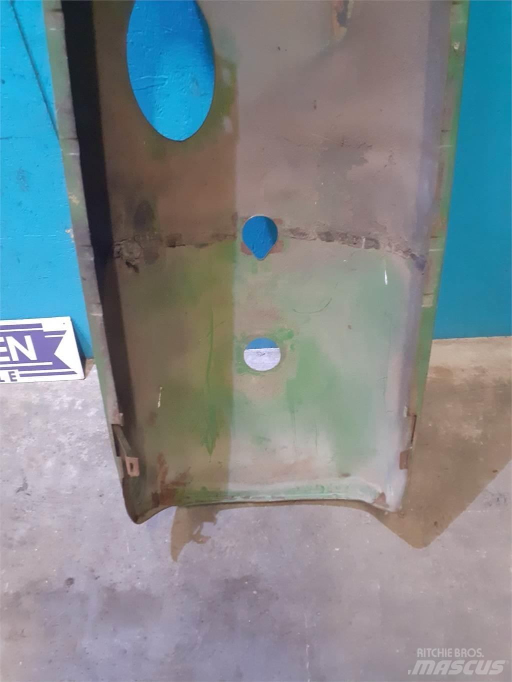 John Deere 1120 Cits traktoru papildaprīkojums