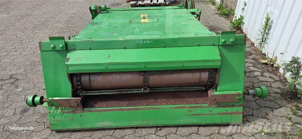 John Deere 1170 Ražas novākšanas kombainu papildaprīkojums