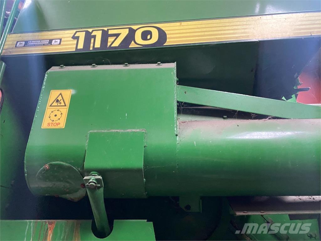 John Deere 1170 Ražas novākšanas kombainu papildaprīkojums