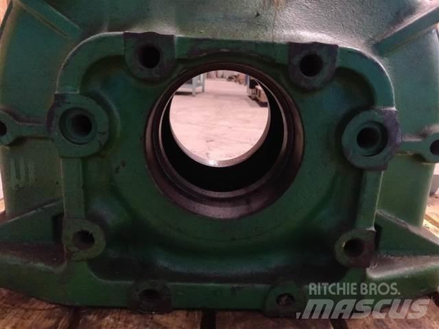 John Deere 1177 Ražas novākšanas kombainu papildaprīkojums