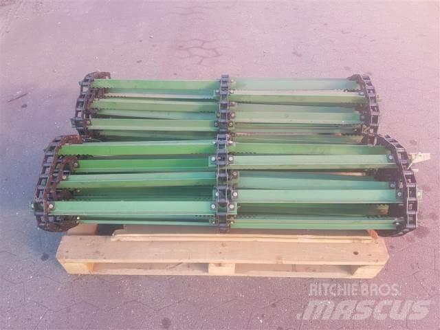 John Deere 1177 Ražas novākšanas kombainu papildaprīkojums