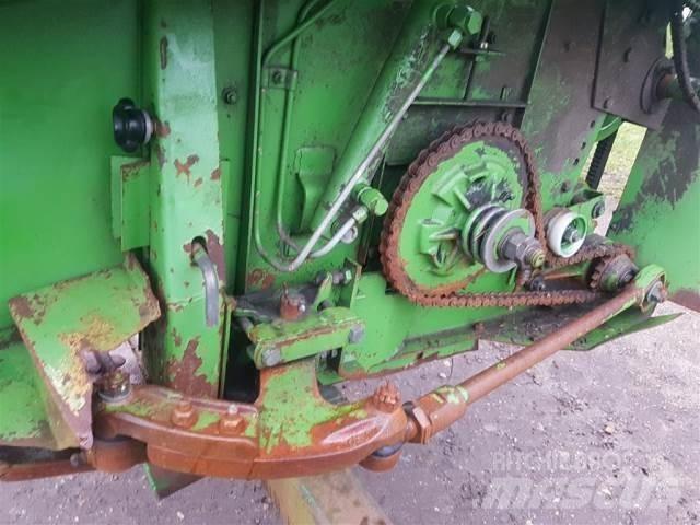 John Deere 14 Ražas novākšanas kombainu papildaprīkojums
