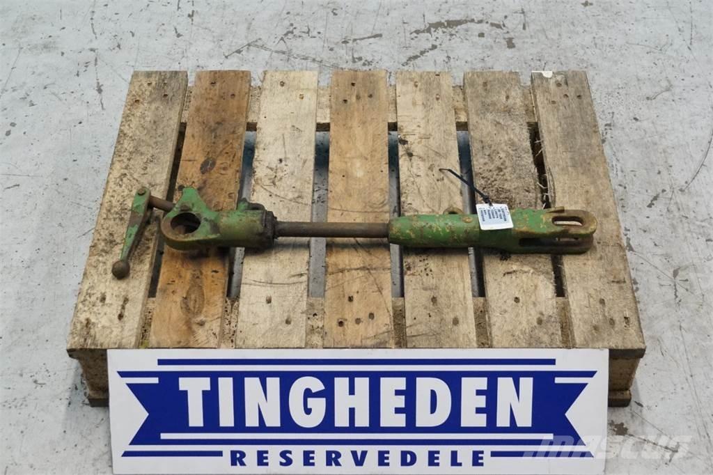 John Deere 1530 Cits traktoru papildaprīkojums