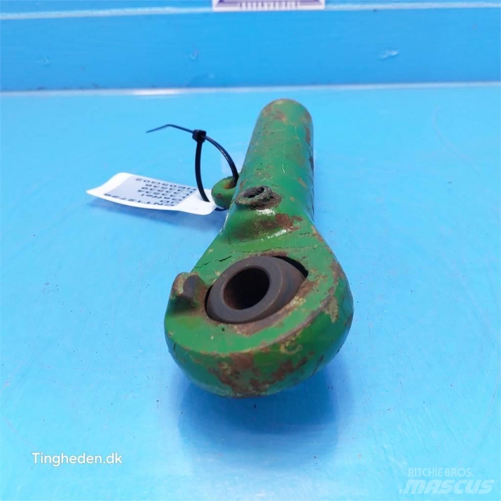 John Deere 1550 Cits traktoru papildaprīkojums