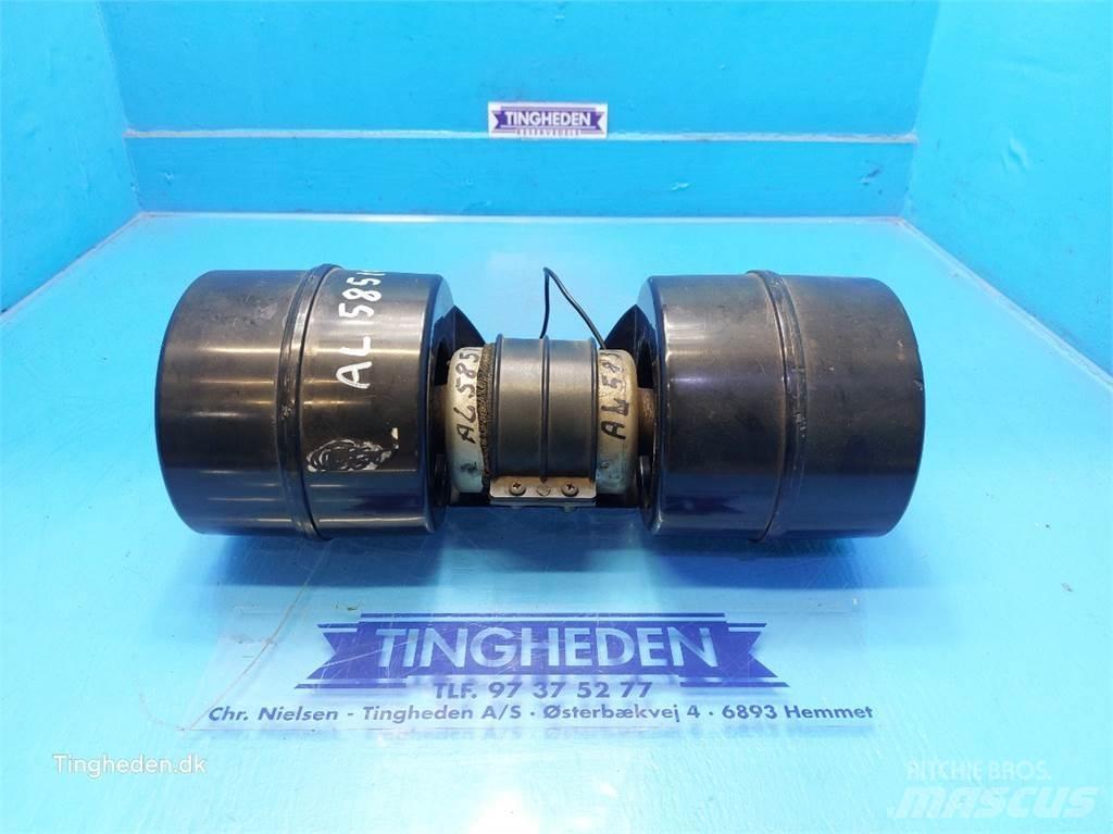 John Deere 1550 Kabīnes un interjers