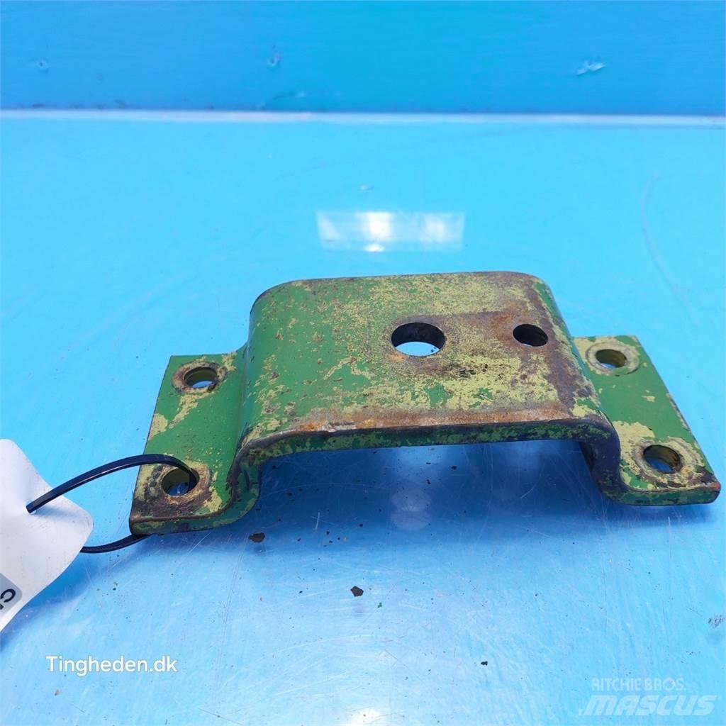 John Deere 1630 Cits traktoru papildaprīkojums