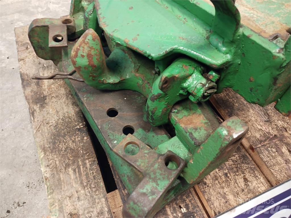 John Deere 1640 Cits traktoru papildaprīkojums