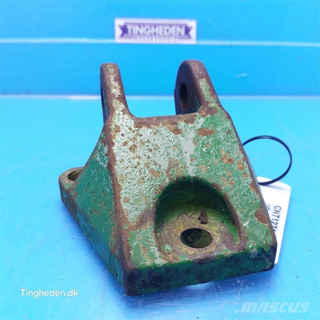 John Deere 1640 Cits traktoru papildaprīkojums