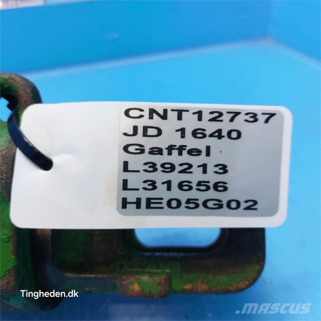 John Deere 1640 Cits traktoru papildaprīkojums