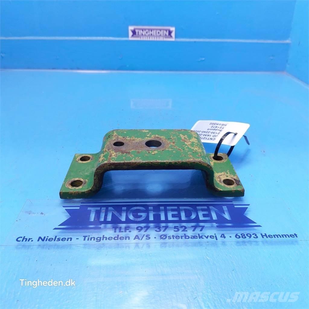 John Deere 2020 Cits traktoru papildaprīkojums