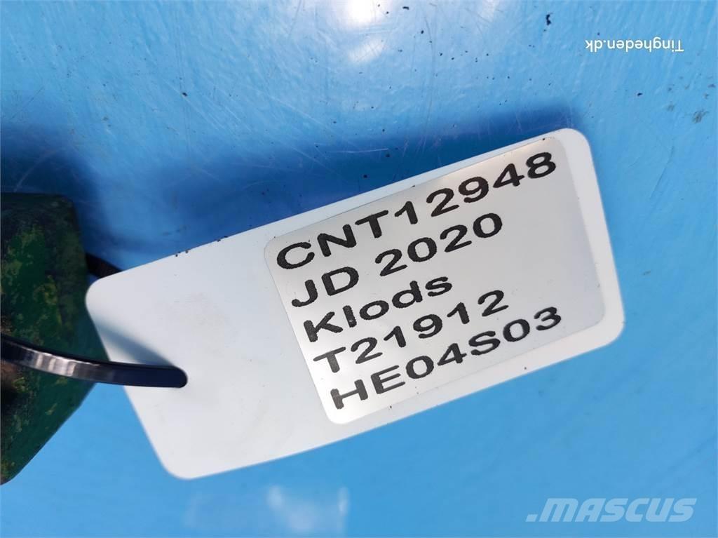 John Deere 2020 Cits traktoru papildaprīkojums