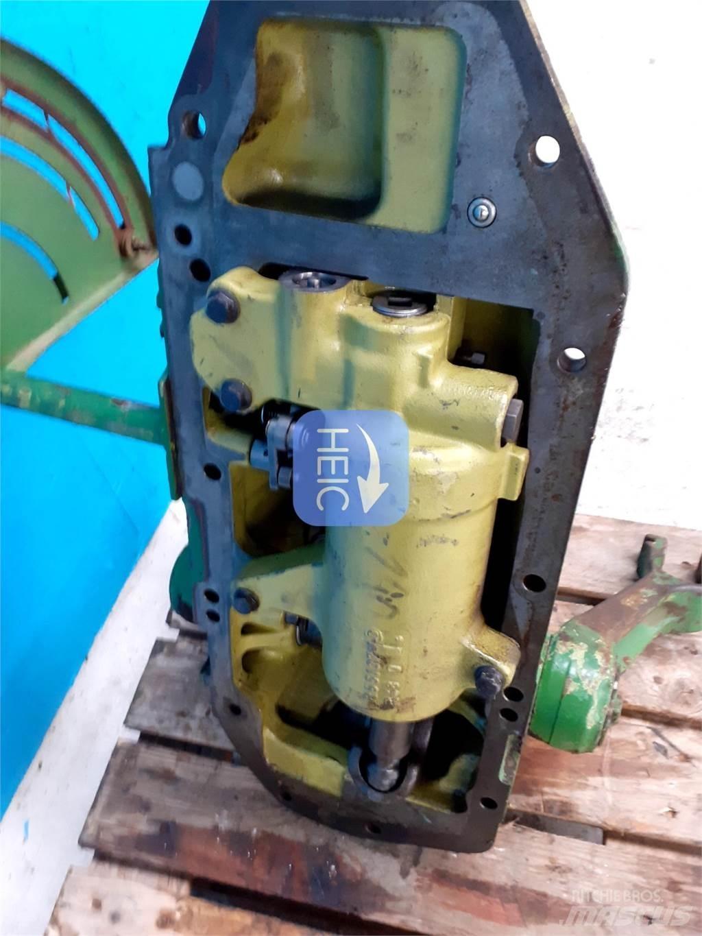 John Deere 2030 Cits traktoru papildaprīkojums