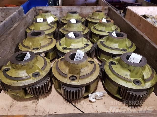 John Deere 2040 Cits traktoru papildaprīkojums