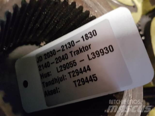 John Deere 2040 Cits traktoru papildaprīkojums