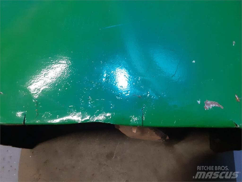 John Deere 2040 Cits traktoru papildaprīkojums