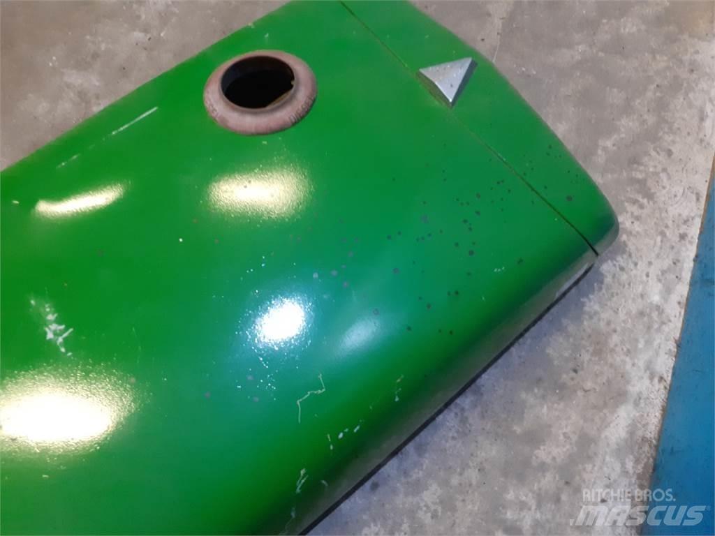 John Deere 2040 Cits traktoru papildaprīkojums