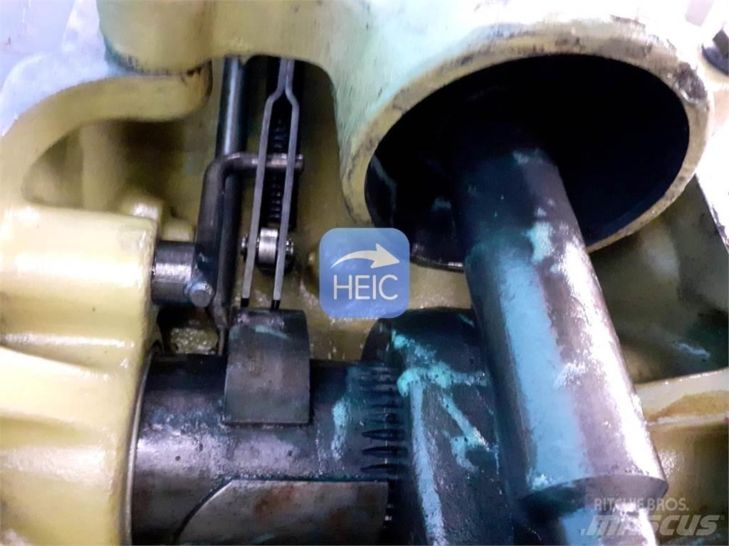 John Deere 2040 Cits traktoru papildaprīkojums