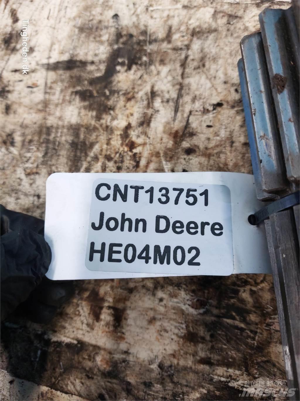 John Deere 2040 Cits traktoru papildaprīkojums