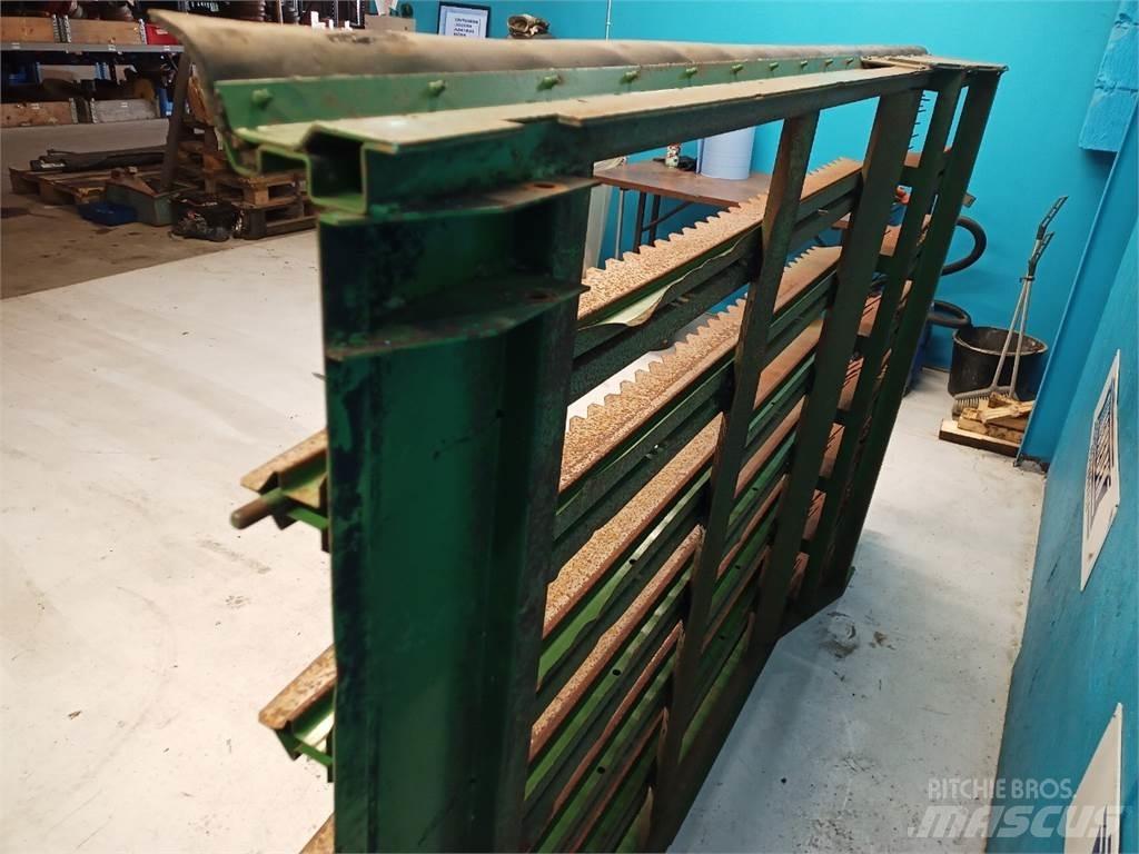 John Deere 2054 Smilšu un sāls kaisītāji