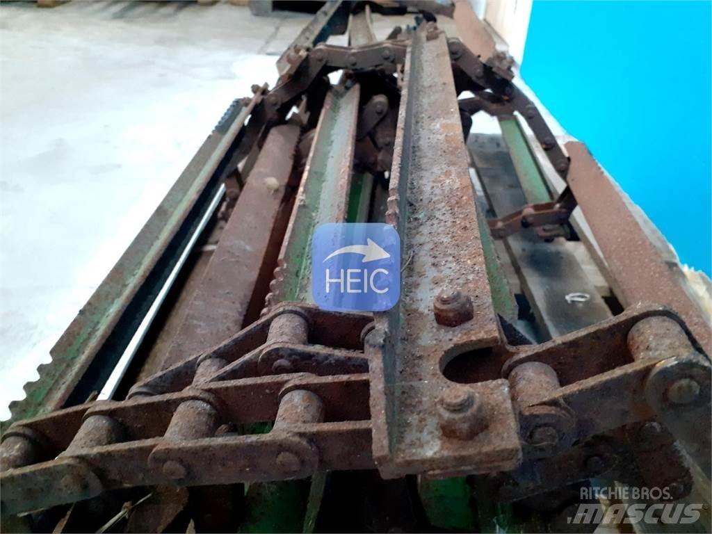 John Deere 2054 Ražas novākšanas kombainu papildaprīkojums