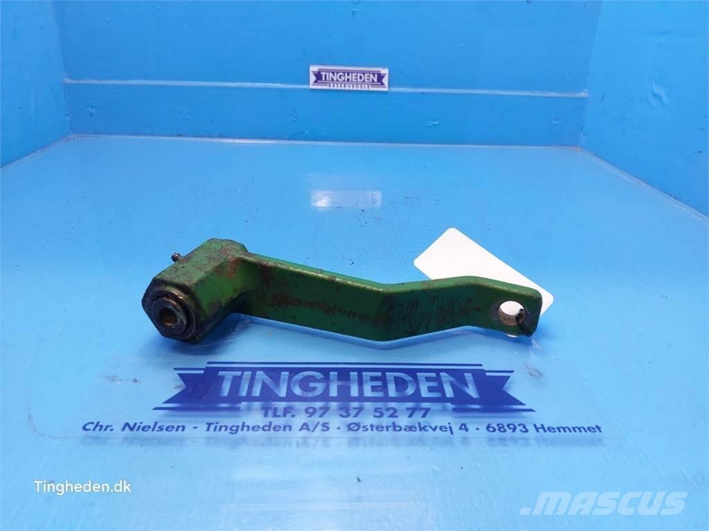 John Deere 2056 Ražas novākšanas kombainu papildaprīkojums