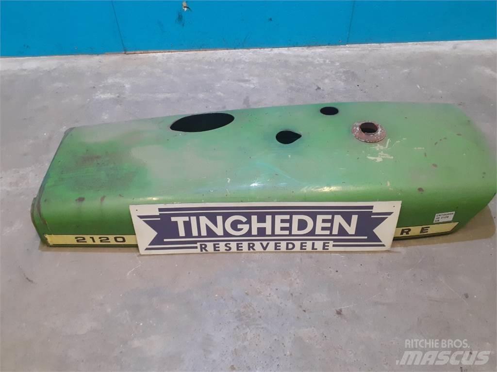 John Deere 2120 Cits traktoru papildaprīkojums