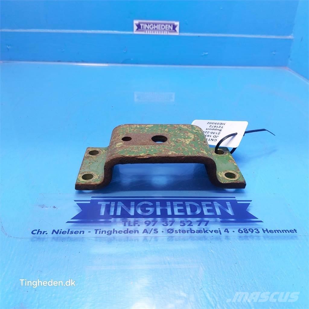 John Deere 2130 Cits traktoru papildaprīkojums
