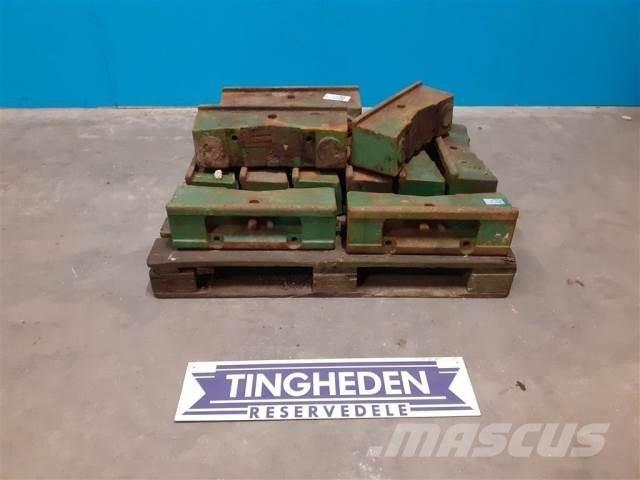John Deere 2140 Priekšējie svari