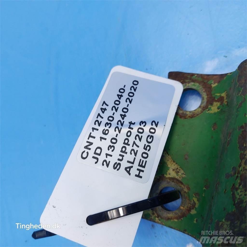 John Deere 2240 Cits traktoru papildaprīkojums