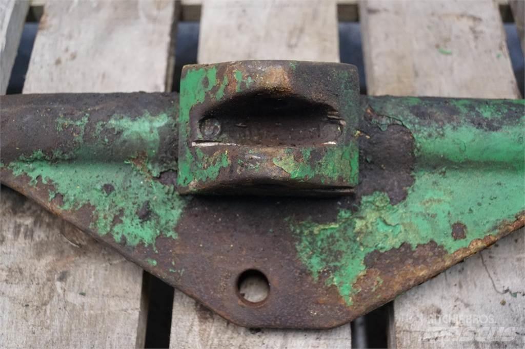 John Deere 2450 Cits traktoru papildaprīkojums