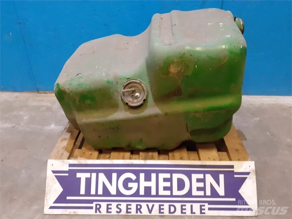 John Deere 2940 Cits traktoru papildaprīkojums