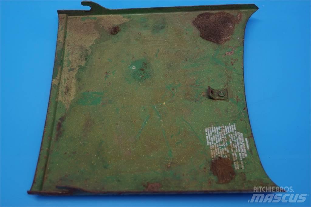 John Deere 3030 Cits traktoru papildaprīkojums