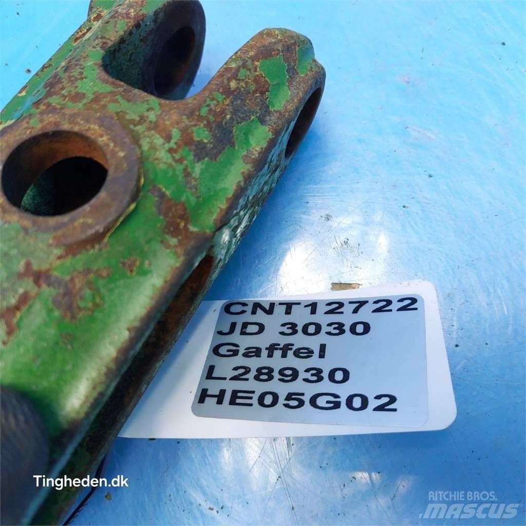 John Deere 3030 Cits traktoru papildaprīkojums