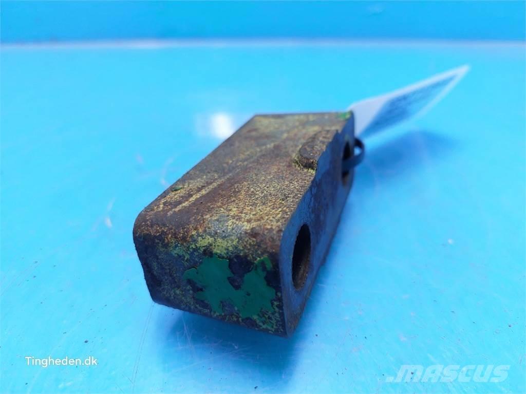John Deere 3030 Cits traktoru papildaprīkojums