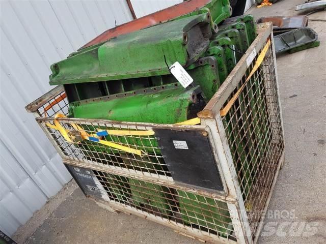 John Deere 3040 Dzinēji