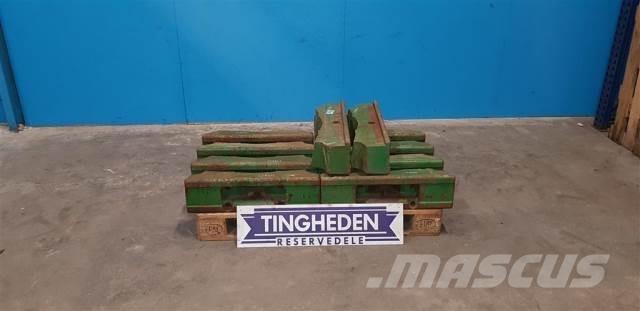 John Deere 3040 Priekšējie svari