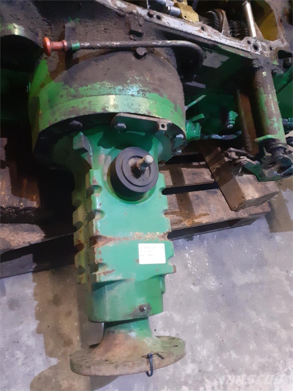John Deere 3040 Transmisija