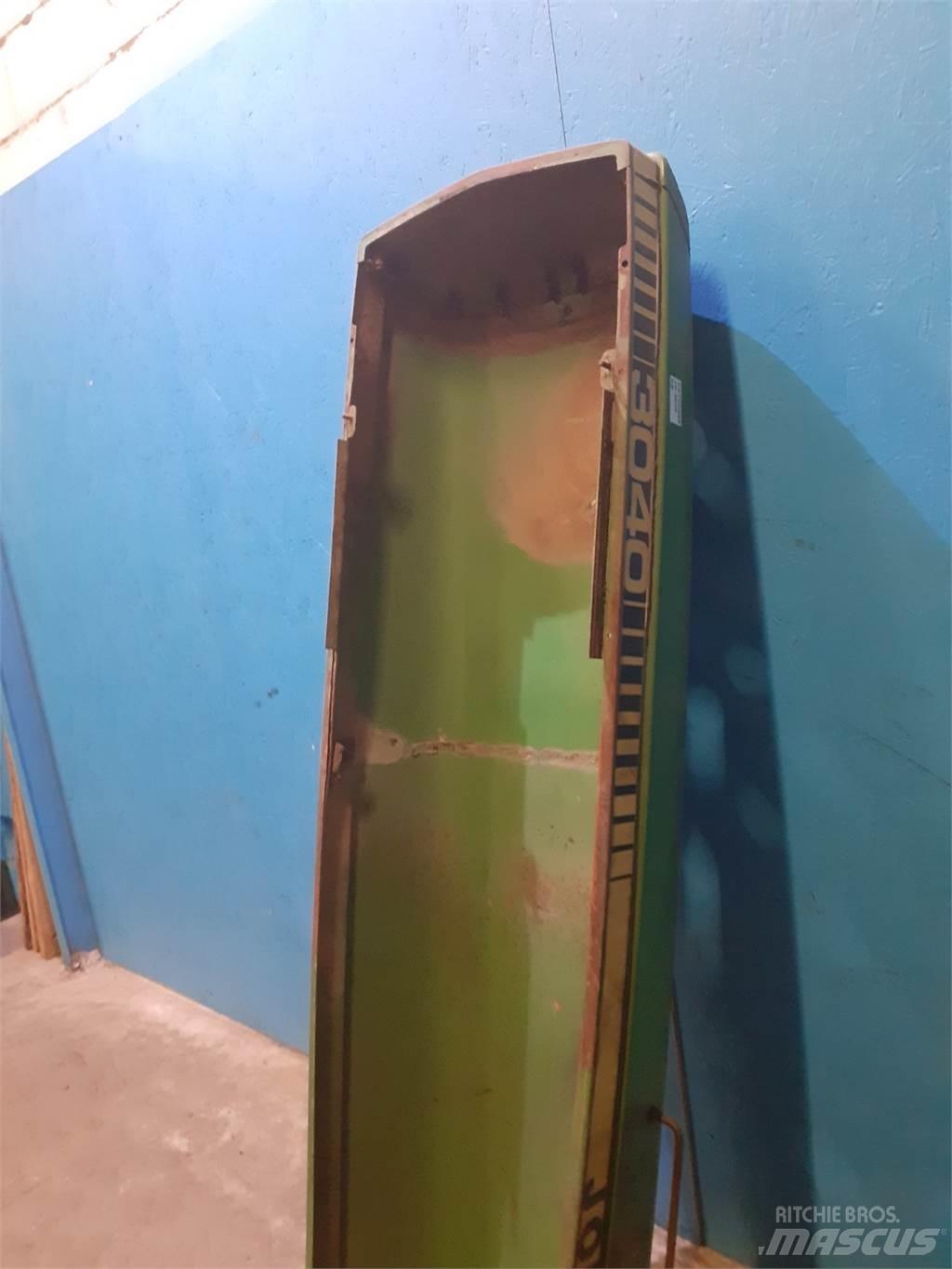John Deere 3040 Cits traktoru papildaprīkojums