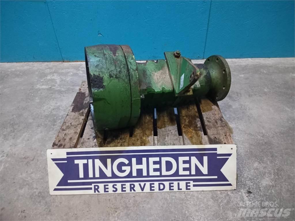 John Deere 3040 Cits traktoru papildaprīkojums
