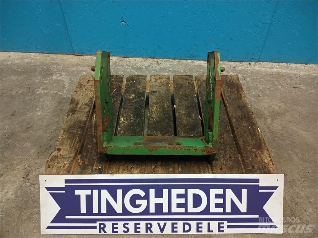 John Deere 3040 Cits traktoru papildaprīkojums