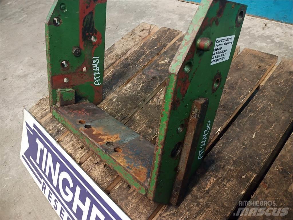John Deere 3040 Cits traktoru papildaprīkojums