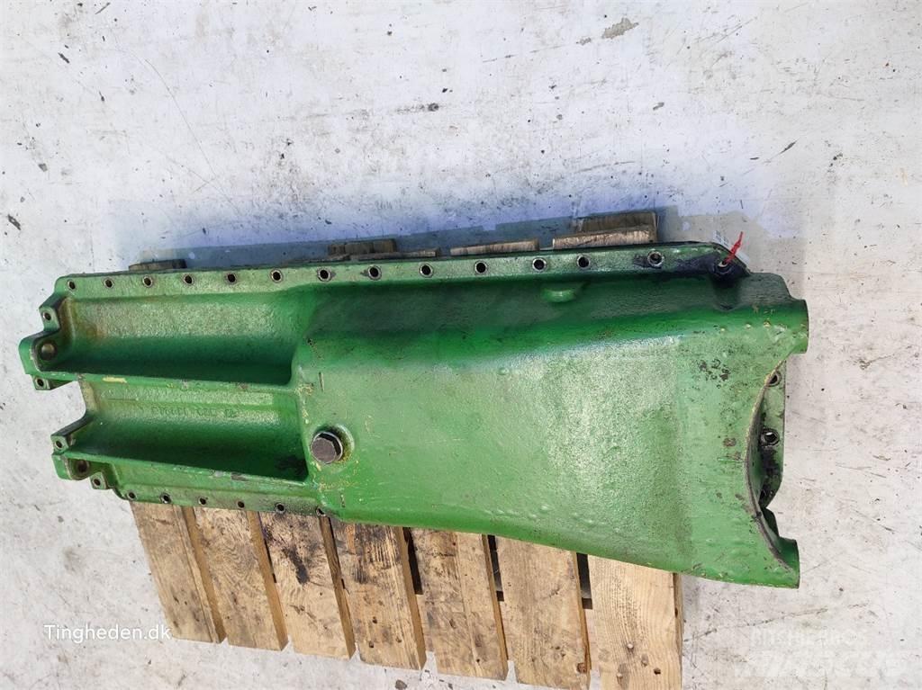 John Deere 3040 Dzinēji