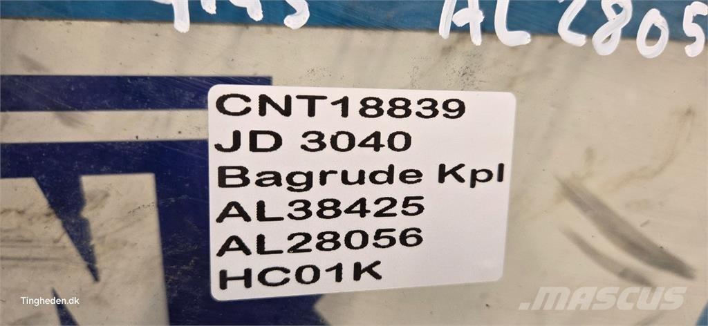 John Deere 3040 Kabīnes un interjers