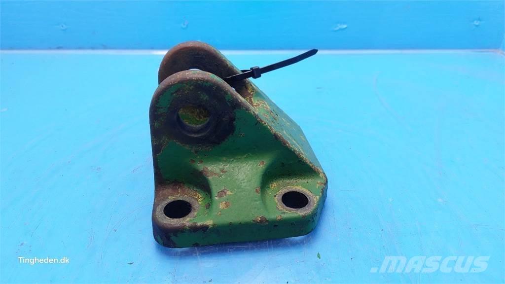 John Deere 3050 Cits traktoru papildaprīkojums