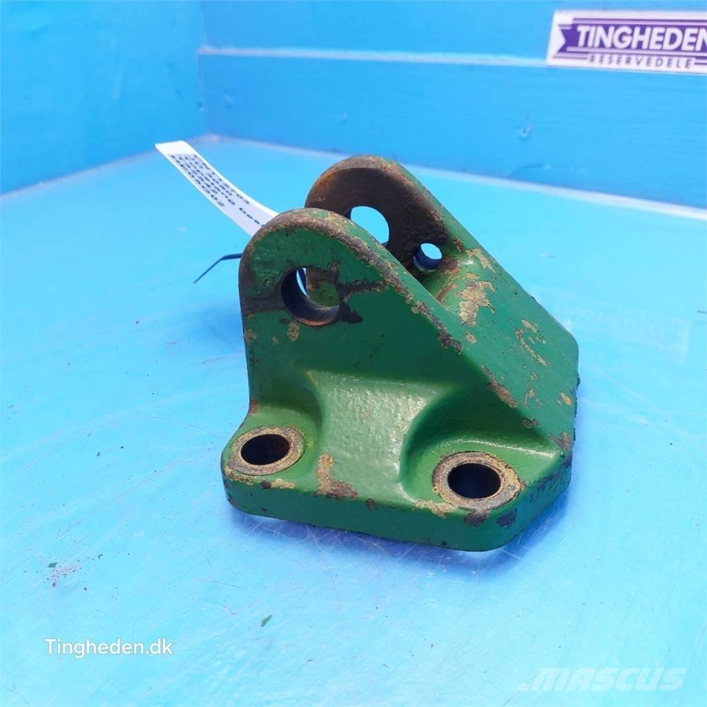 John Deere 3050 Cits traktoru papildaprīkojums
