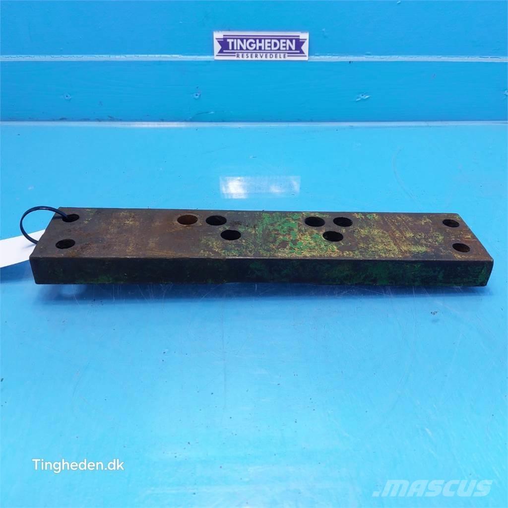 John Deere 3050 Cits traktoru papildaprīkojums