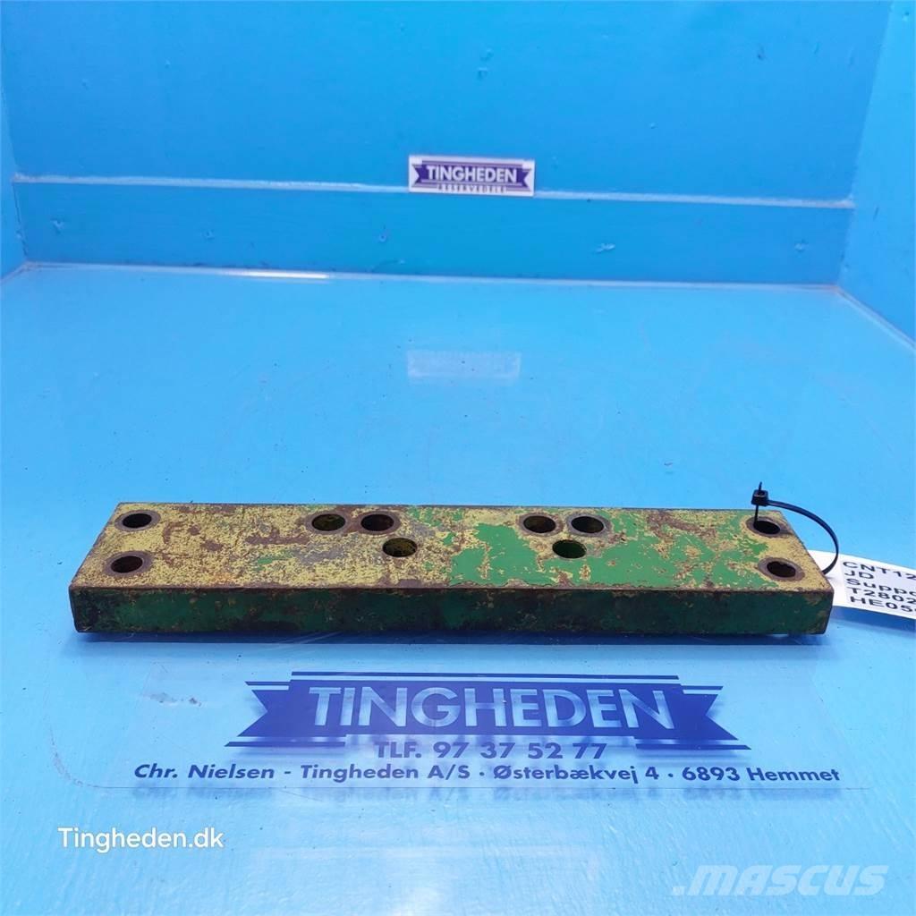 John Deere 3650 Cits traktoru papildaprīkojums