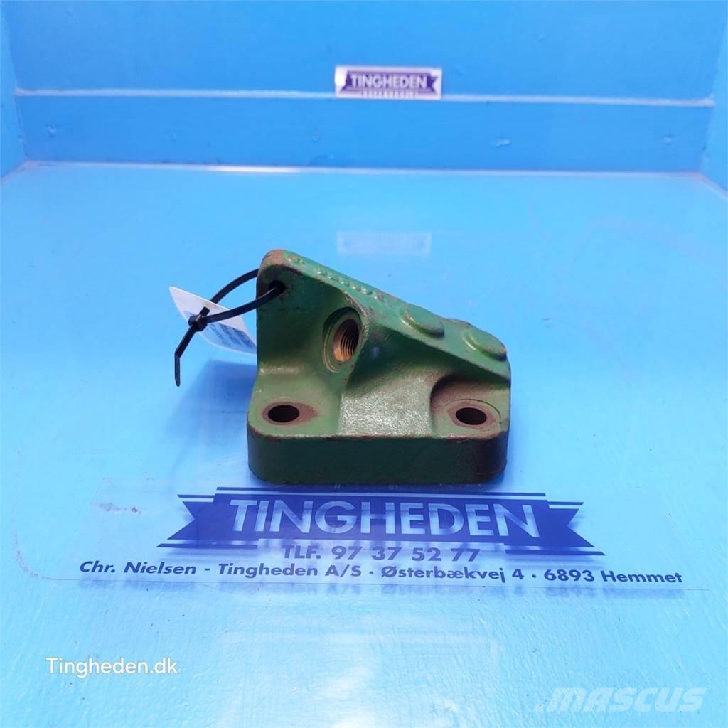 John Deere 4030 Cits traktoru papildaprīkojums